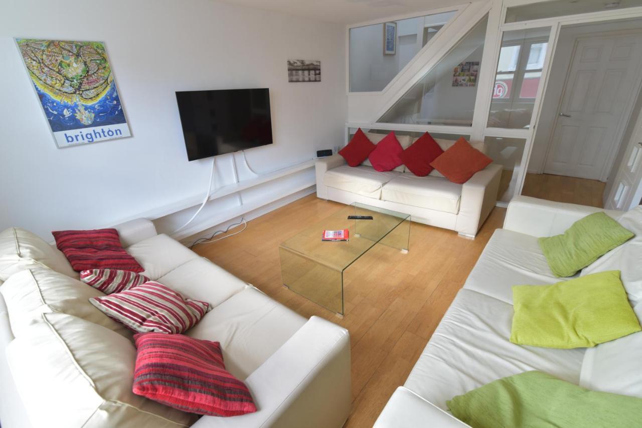 With Allocated Parking And Patio * Hove